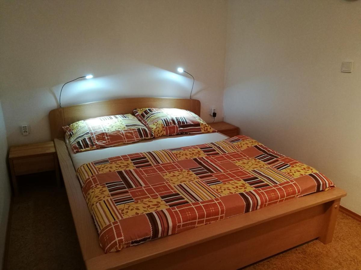 Apartman Mocca Касперске Хори Екстериор снимка
