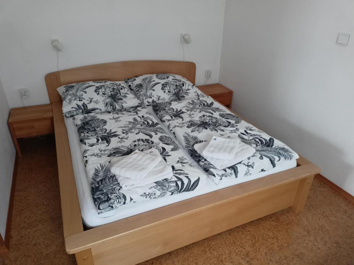 Apartman Mocca Касперске Хори Екстериор снимка